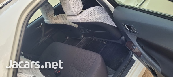 Toyota Mark X 2,5L 2016-7