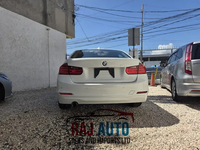 BMW 3-Series 2,0L 2015, Saint Catherine - 3