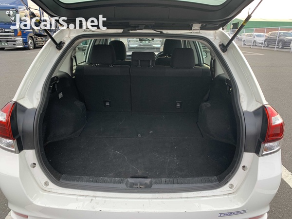 Toyota Fielder 1,5L 2017-6