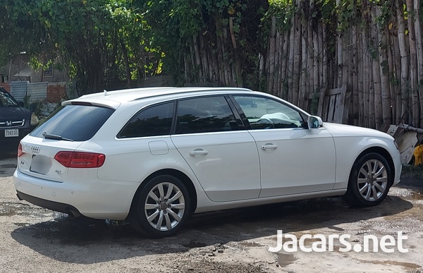 Audi A4 2,0L 2011-8