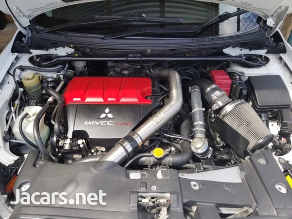 Mitsubishi Lancer Evolution 2,0L 2011-6