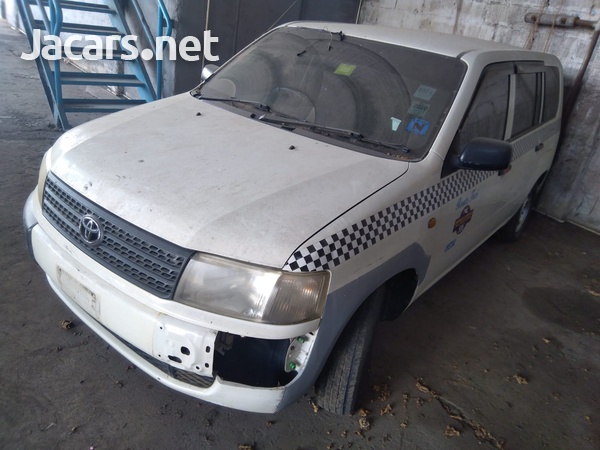 Toyota Probox 1,5L 2013-3