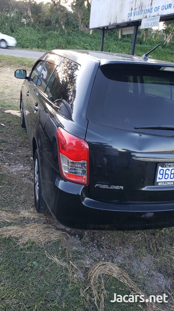 Toyota Fielder 1,6L 2010-4