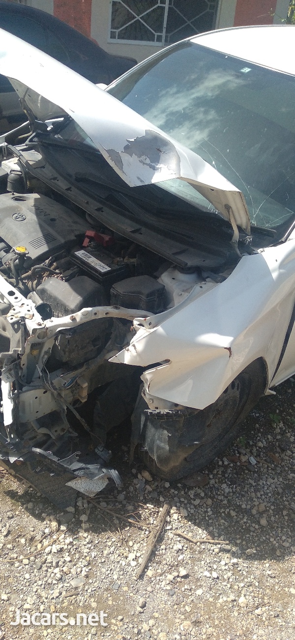 Toyota Axio 1,5L 2014-8