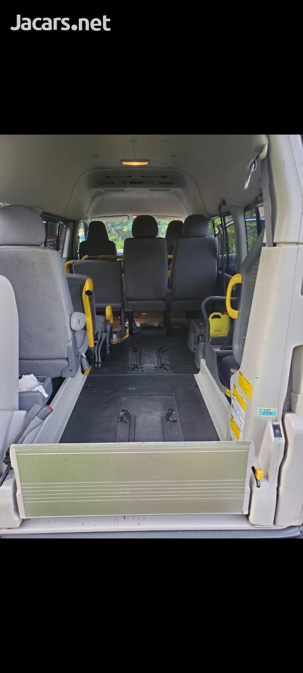 Toyota Hiace 2,0L 2007-4