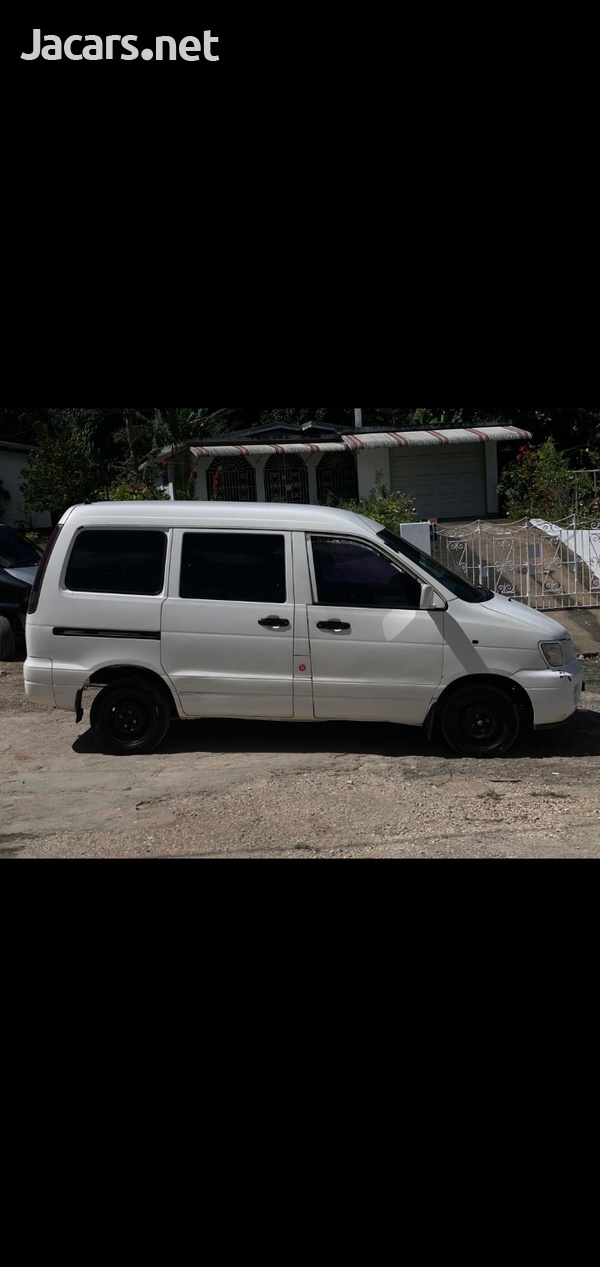 Toyota Town Ace 2,0L 2001-8