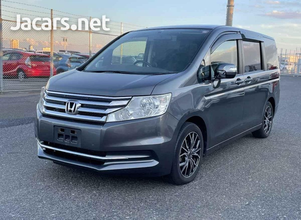 Honda Stepwgn 1,8L 2012-1
