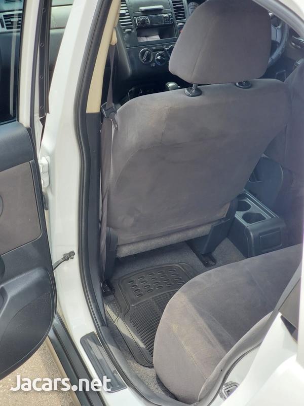 Nissan Tiida 1,5L 2012-10