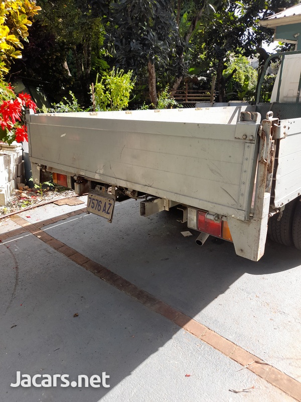 1999 Isuzu Elf-7