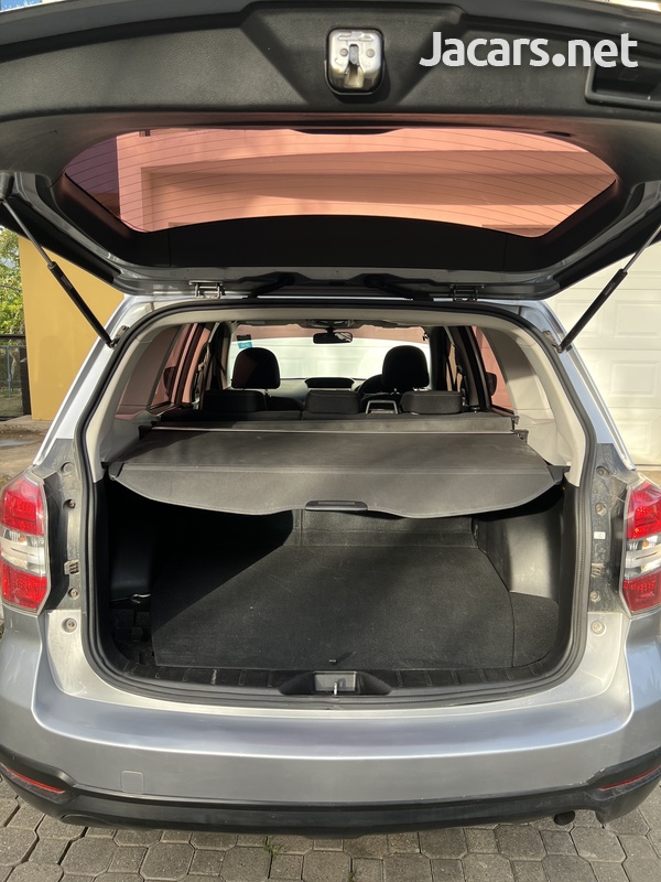 Subaru Forester 2,0L 2013-6