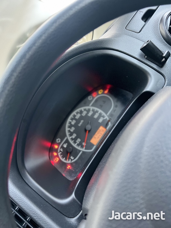 Nissan AD Wagon 1,5L 2016-7
