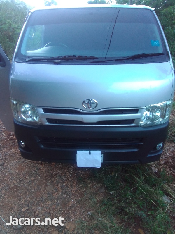 Toyota Hiace 2,0L 2014-7