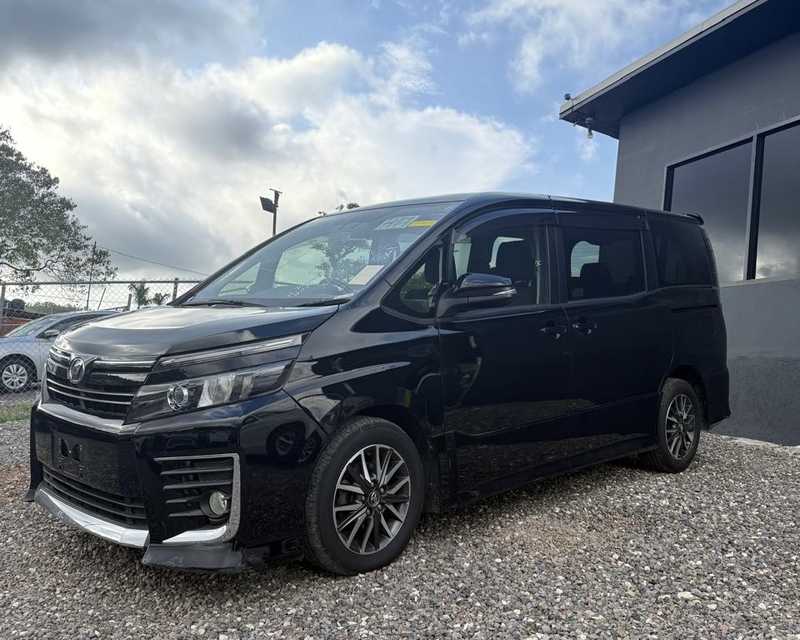ほっしーページ Toyota Voxy 2,0L 2016 JA$2,990,000 №2494600 in Manchester - Voxy