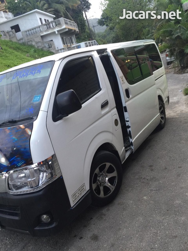 Toyota Hiace 3,0L 2013-5