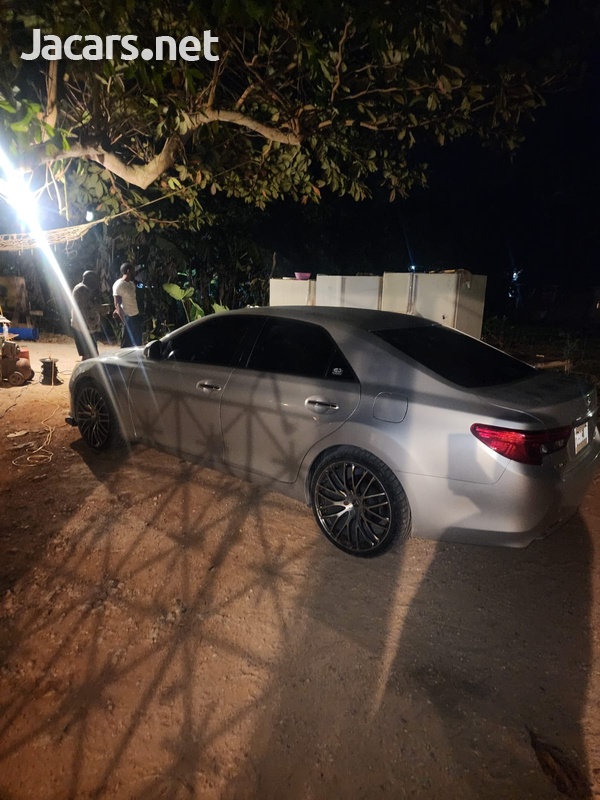 Toyota Mark X 2,5L 2014-2