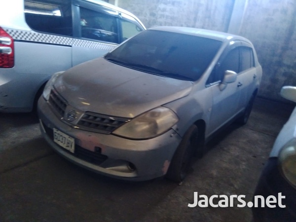 Nissan Tiida 1,6L 2013-1