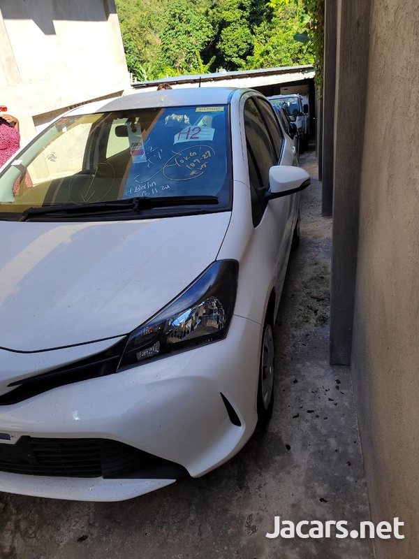 Toyota Vitz 1,3L 2016-5