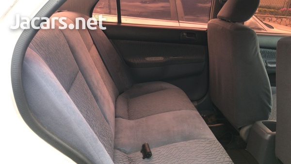 Mitsubishi Lancer 1,5L 2000-8