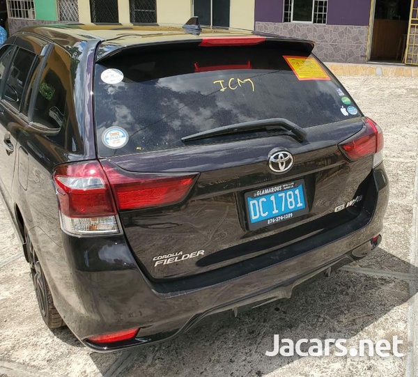 Toyota Fielder 1,8L 2017-8