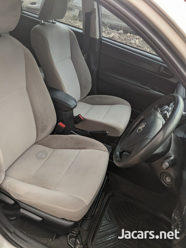 Toyota Axio 1,4L 2016-9