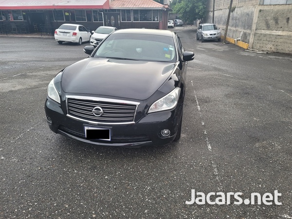 Nissan Fuga 2,5L 2012-2