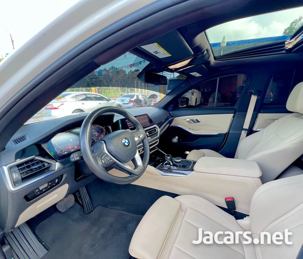 BMW 3-Series 2,0L 2021-9