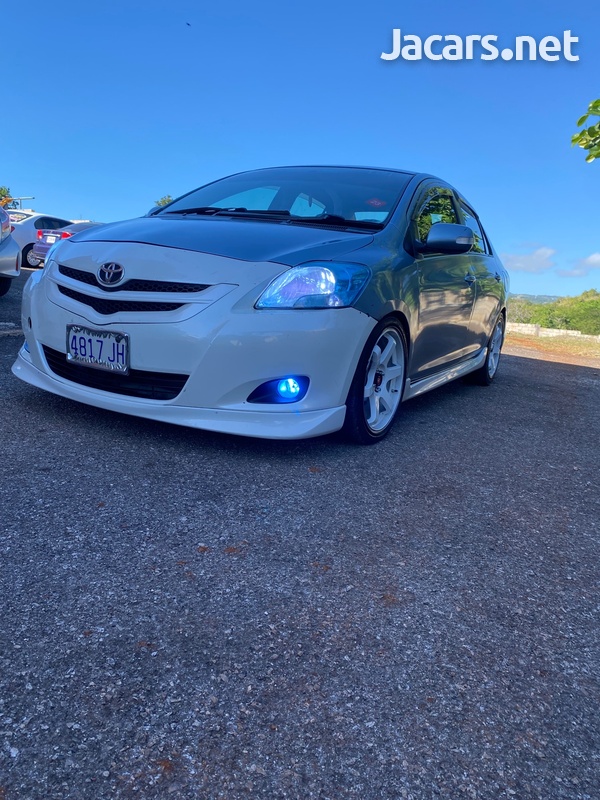 Toyota Belta 1,6L 2010-1