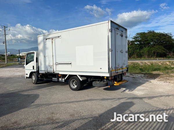 2016 Isuzu elf freezer truck-7