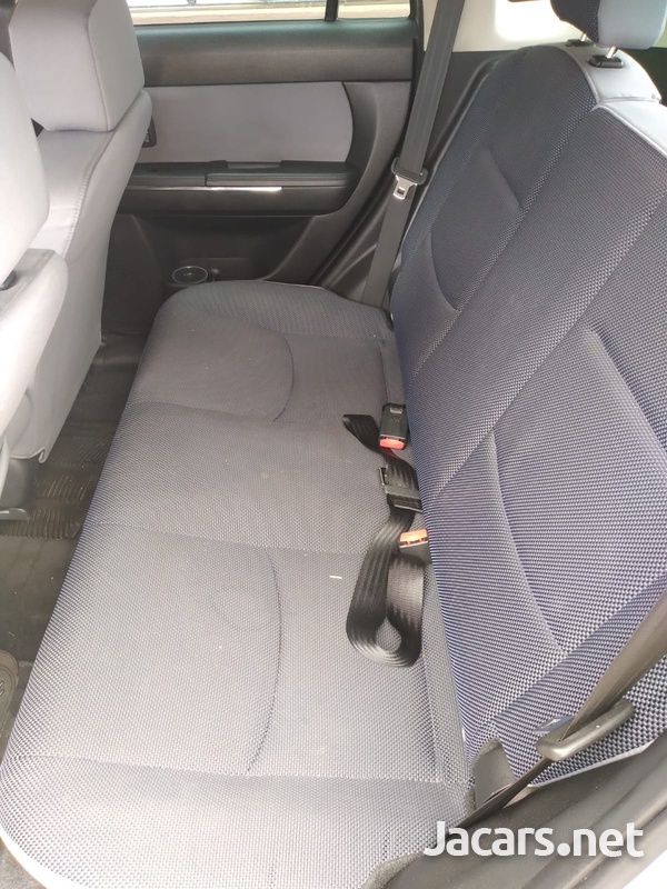 Mazda Verisa 1,4L 2012-8