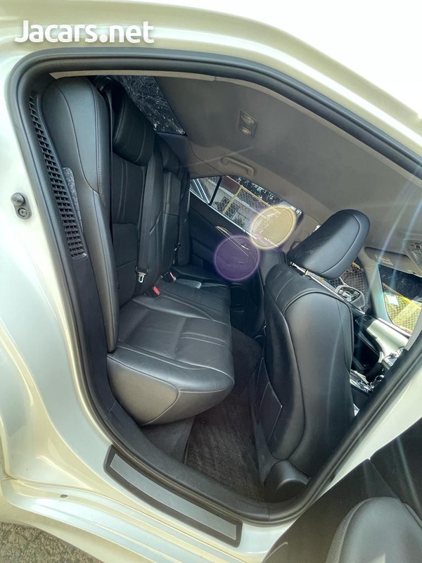 Toyota Crown 3,5L 2013-5