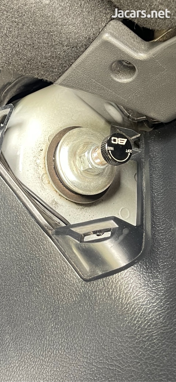 Toyota Noah 1,9L 2013-8