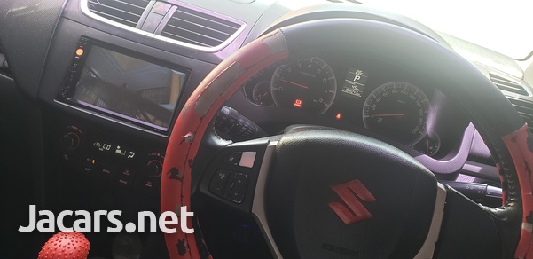 Suzuki Swift 0,4L 2012-5