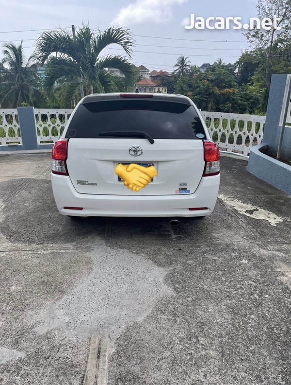 Toyota Fielder 1,8L 2012-3