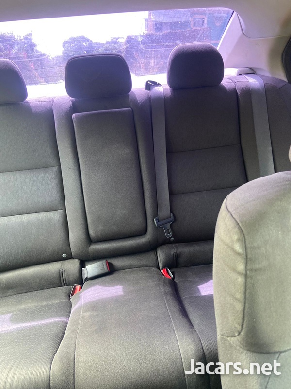 Honda Accord 2,4L 2009-7