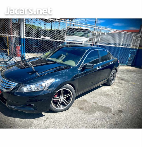 Honda Accord 2,4L 2009-1