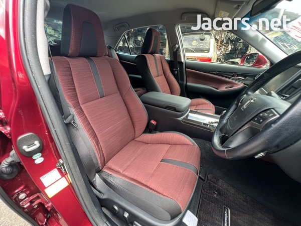 Toyota Crown 2,5L 2013-3