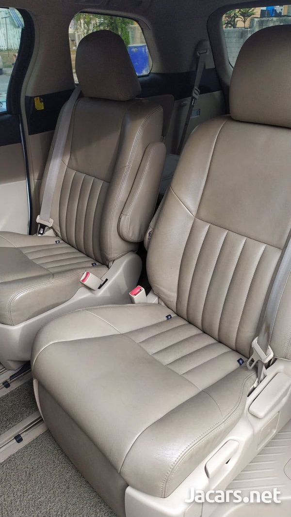 Toyota Previa 2,4L 2013-6
