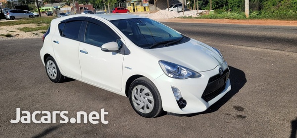 Toyota Aqua 1,5L 2016-1