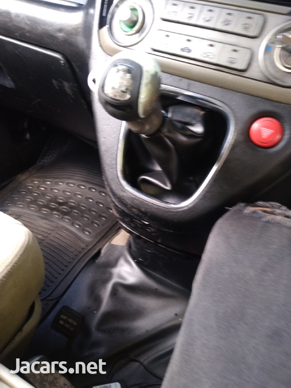 Honda Stream 1,8L 2004-3