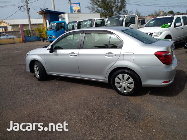 Toyota Axio 1,5L 2017-9