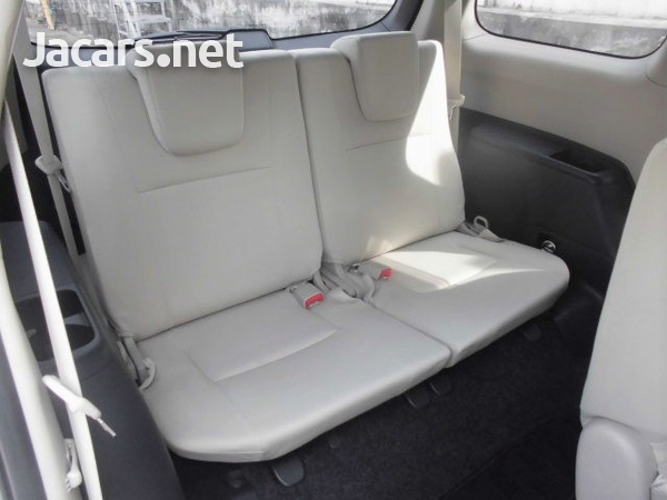 Toyota Wish 1,8L 2017-8