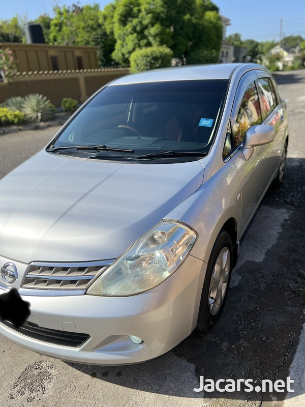 Nissan Tiida 1,8L 2008-3