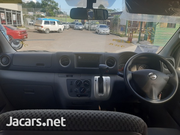 Nissan Caravan 2,0L 2016-5
