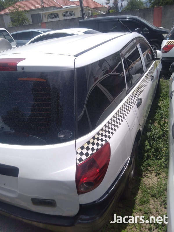 Nissan AD Wagon 1,5L 2013-5