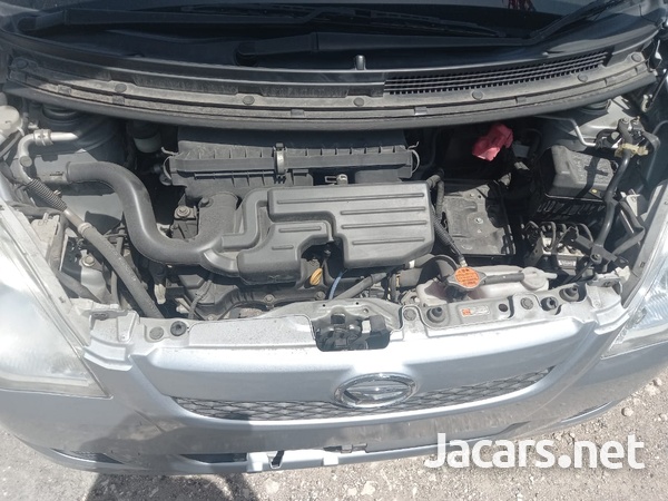 Daihatsu MIRA 0,7L 2015-11