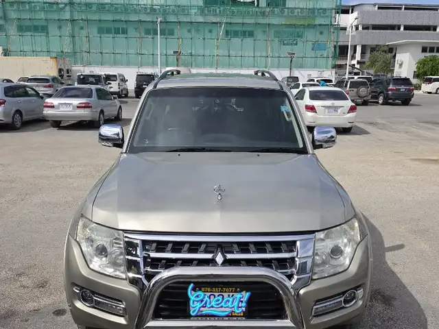 2015 Mitsubishi Pajero, Saint James