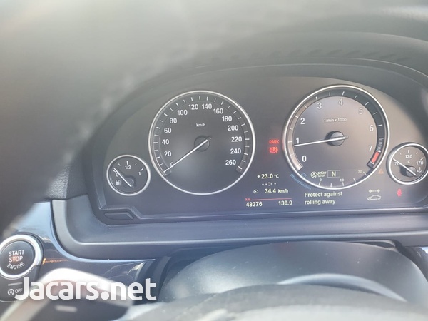 BMW 5-Series 2,0L 2013-7
