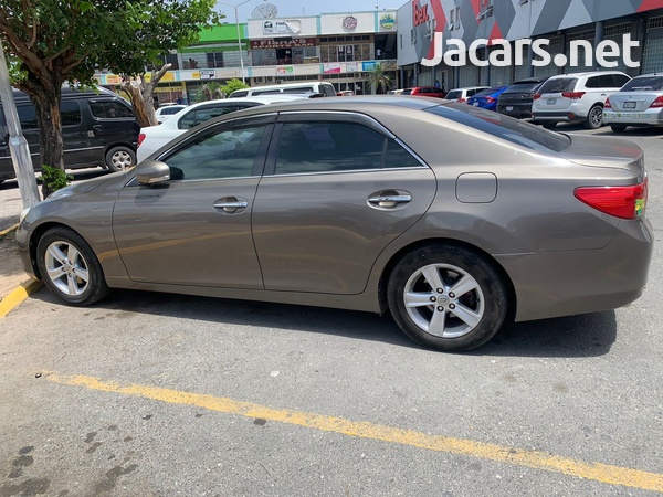 Toyota Mark X 2,5L 2012-2