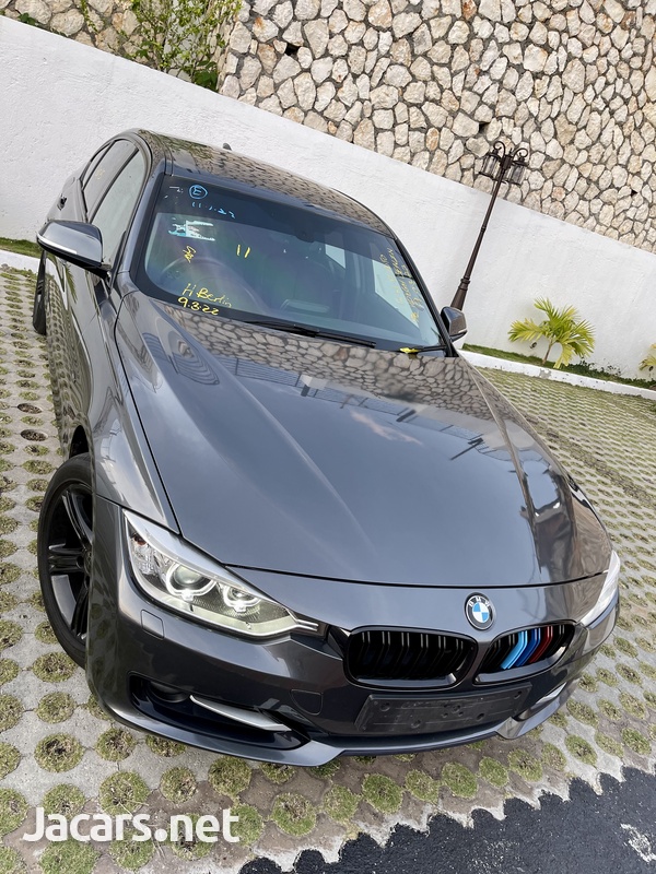 BMW 3-Series 1,6L 2013-1