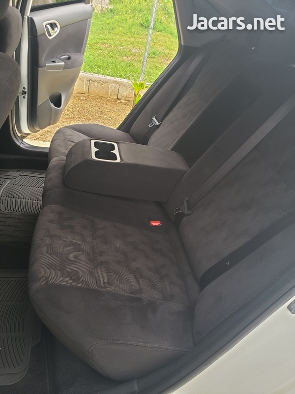 Nissan Sylphy 1,8L 2016-11